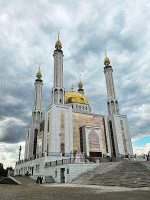 Актобе — крупнейший город на западе Казахстана, административный це...