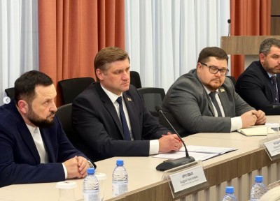 Встреча ТДММЗ и Посла Беларуси в Казахстане с руководством СКО: раз...