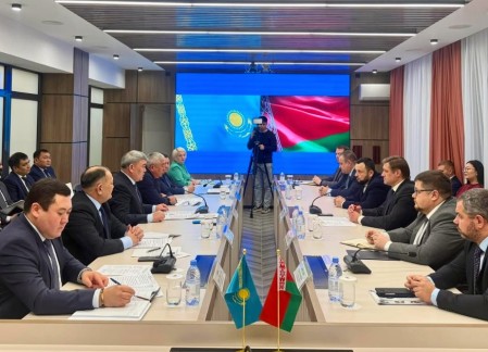 Встреча представителей ТД «Минский моторный завод» и Посла Беларуси в Казахстане с руководством СКО